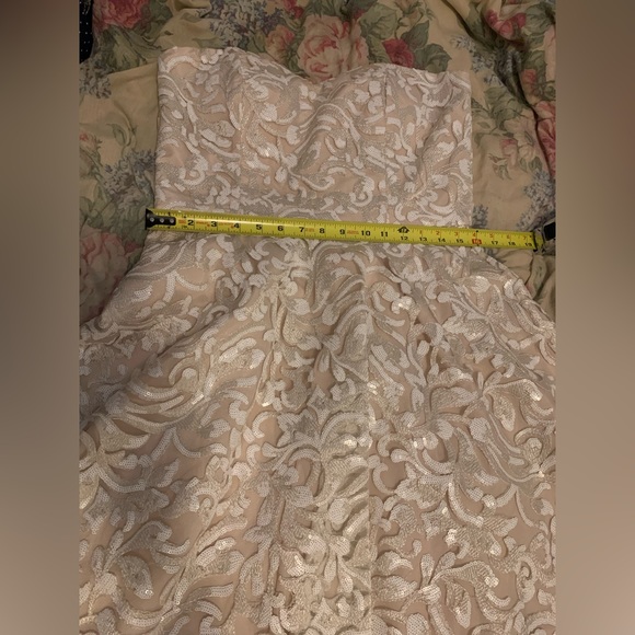 ✨💥⚡️ A Drea Champagne Shimmer Ivory and Beige Sequin Homecoming NWOT - Picture 8 of 13